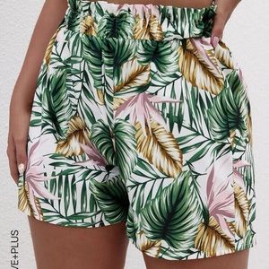 Tropical Plus Sized Womens Shorts